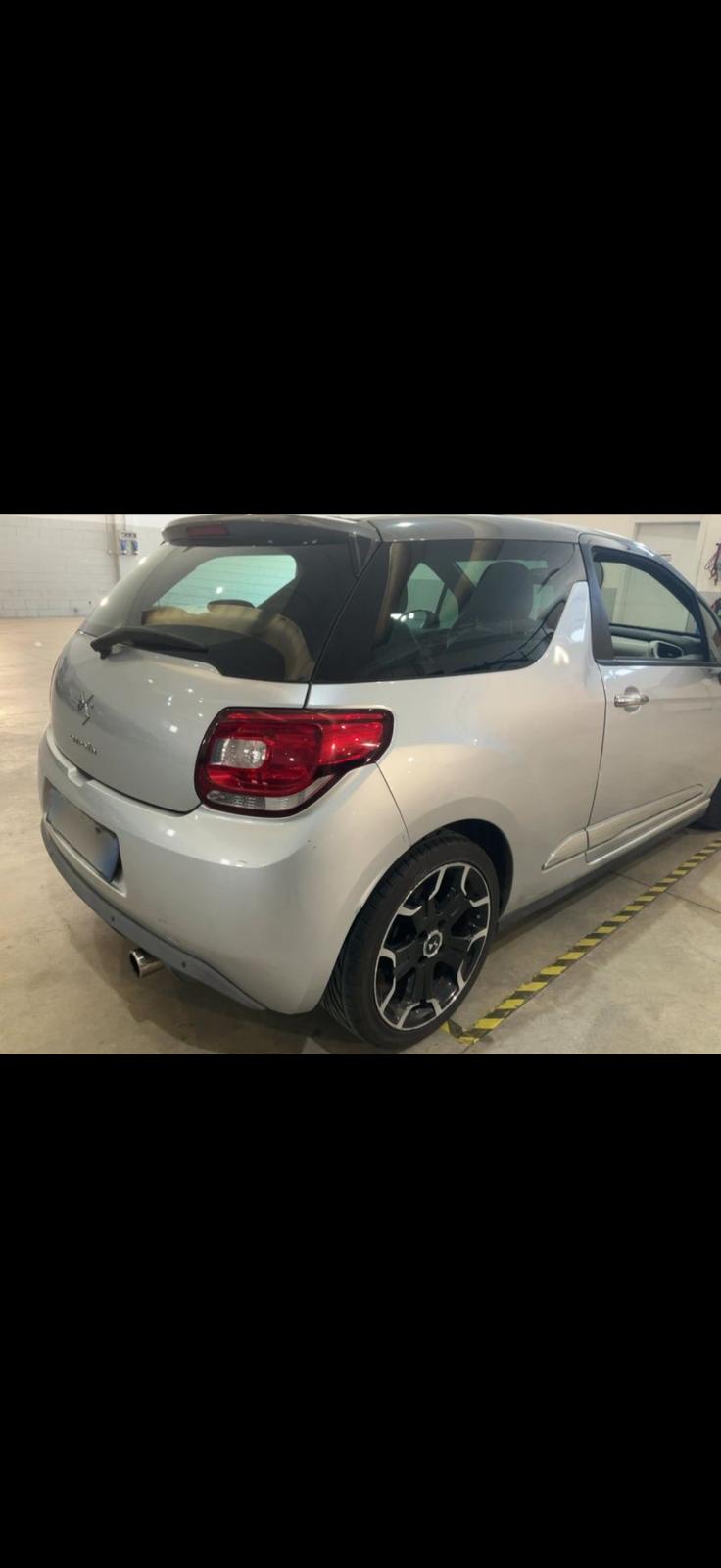 Citroën DS3 posteriore tre quarti