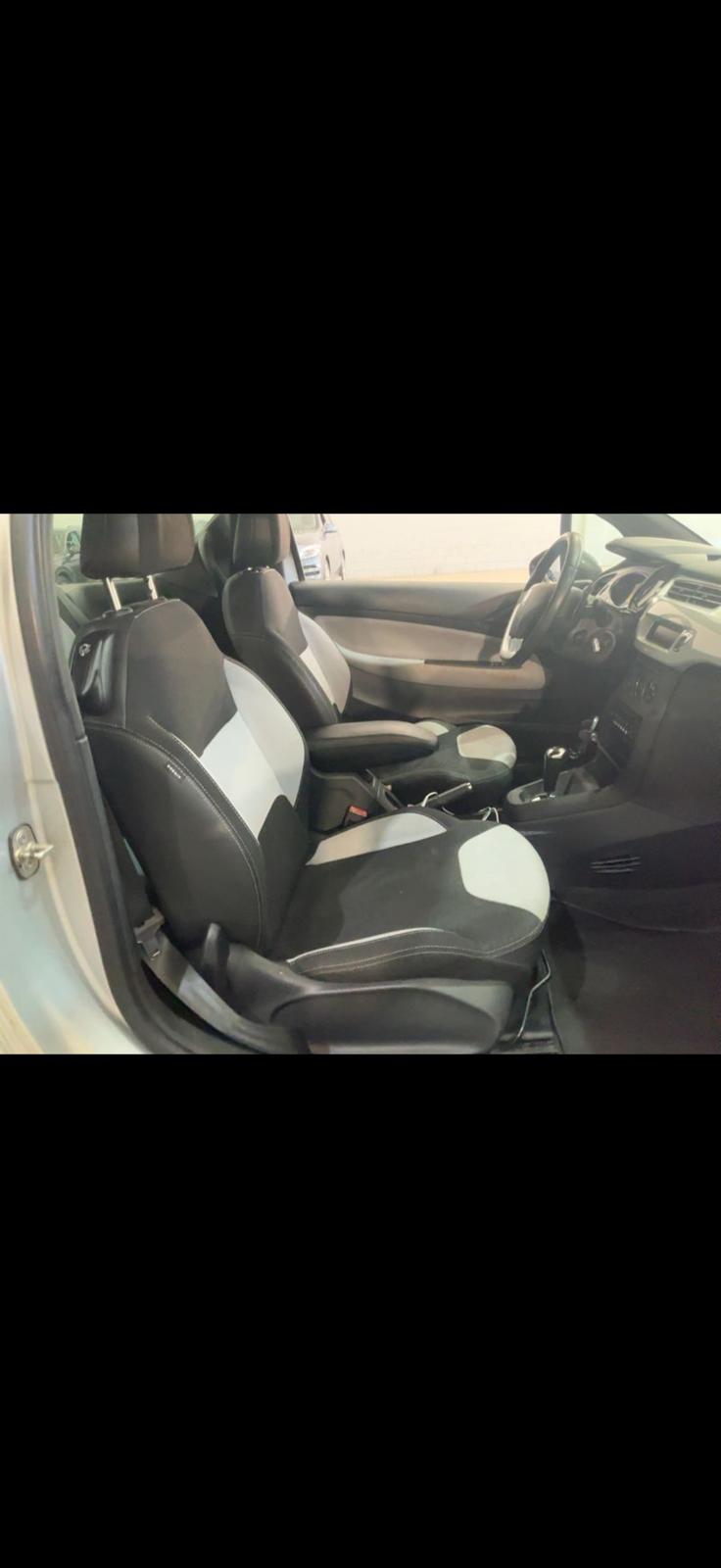 Citroën DS3 sedili anteriori